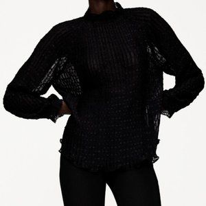 🔥MOVING SALE🔥NEW ZARA SWISS DOT BLOUSE Sheer